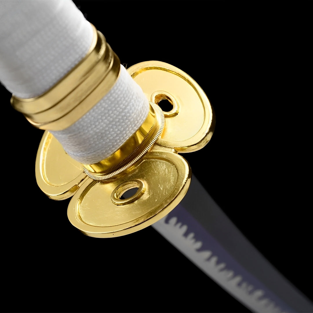 Ame no Habakiri Katana (One Piece) - 魂の — Griff-Detail mit Rochenhaut und Menuki