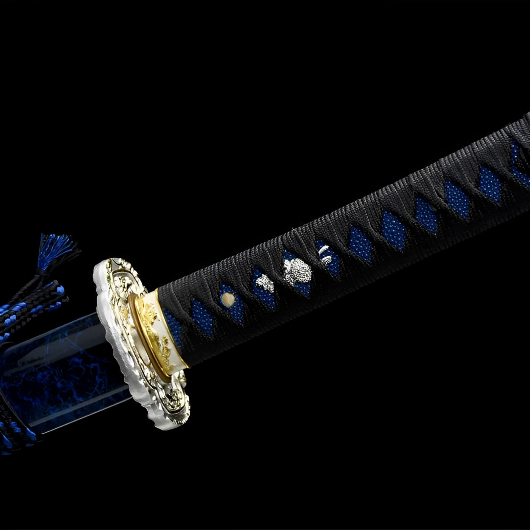 Aonami Wakizashi (T10-Stahl) - 青波 — Griff-Detail mit Ito-Wicklung