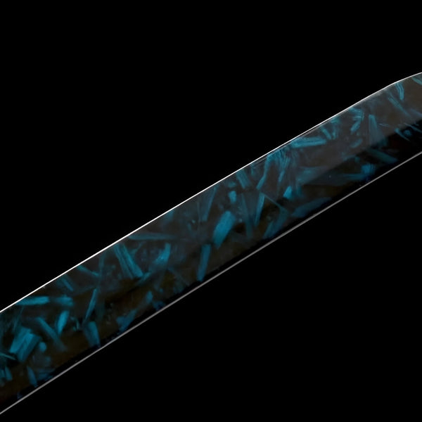 Blaue Klinge Katana - 蒼結晶 — Klingen-Detail Nahaufnahme mit sichtbarem Stahl