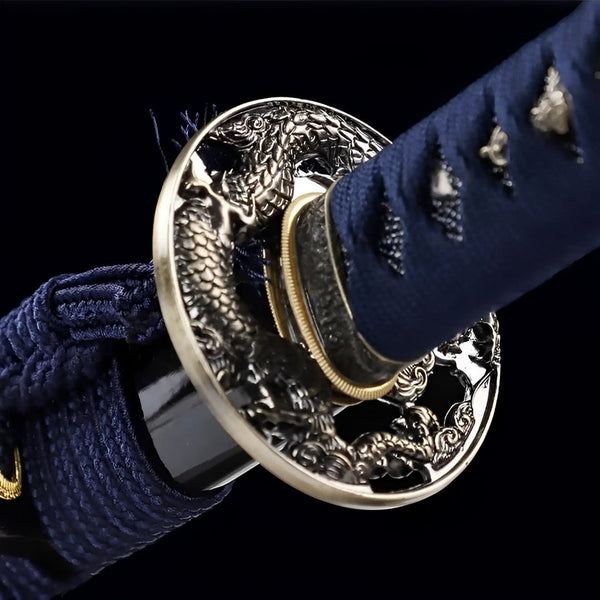 Blauer Drache Katana - ドラゴン — Saya und Griff Detail mit Beschlägen