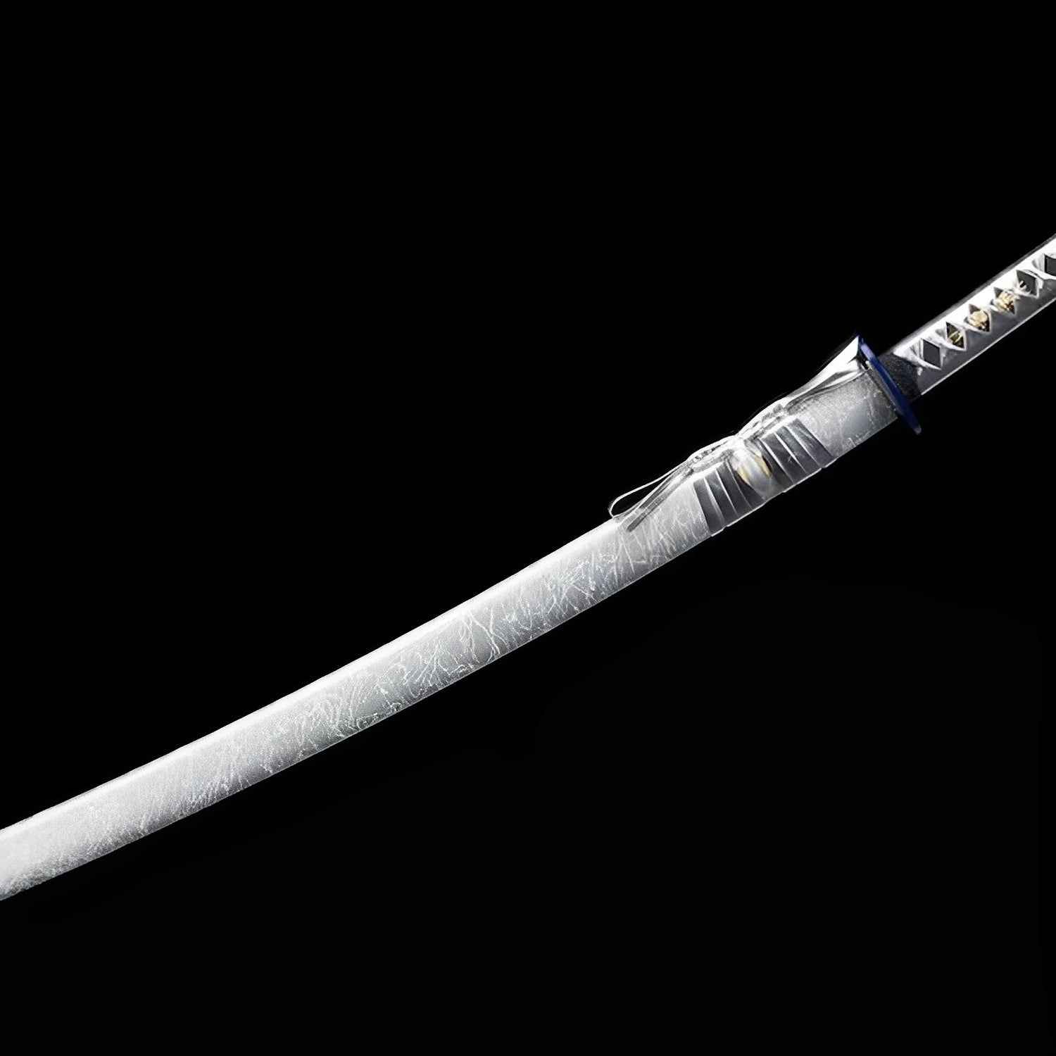 Blitz Katana - 雷嵐刀 — Tsuba Nahaufnahme und Ito-Wicklung