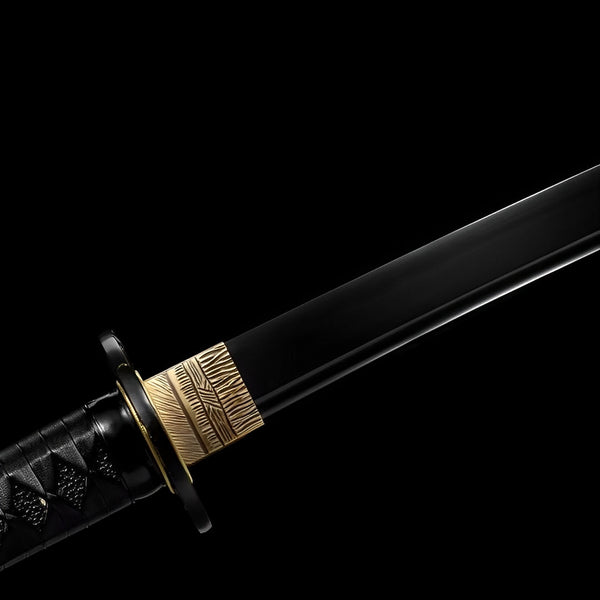 Voll-schwarzes Katana - フルブラック — Klingen-Detail Nahaufnahme mit sichtbarem Stahl