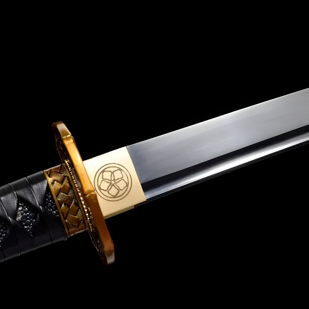 Kurohana Wakizashi (Kohlenstoffstahl) - 黒華 — Griff-Detail mit Ito-Wicklung