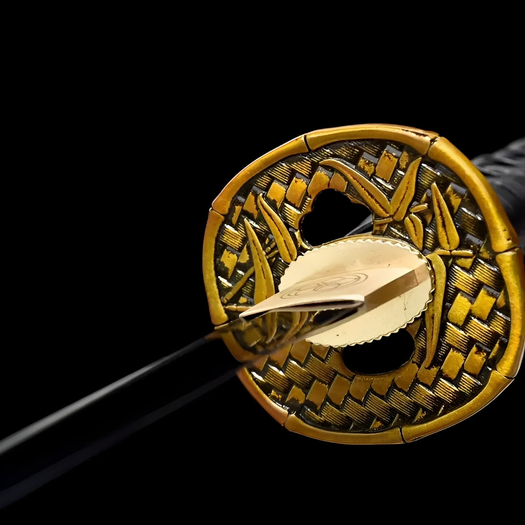 Kurohana Wakizashi 1060-Stahl mit Bo-Hi-Rille, Kupfer-Tsuba mit Mon und geflochtener schwarzer Saya
