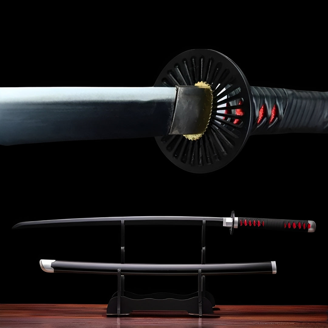 Nichirin Katana (Demon Slayer) - ニチリン — Komplett-Ansicht mit Saya und Display-Ständer