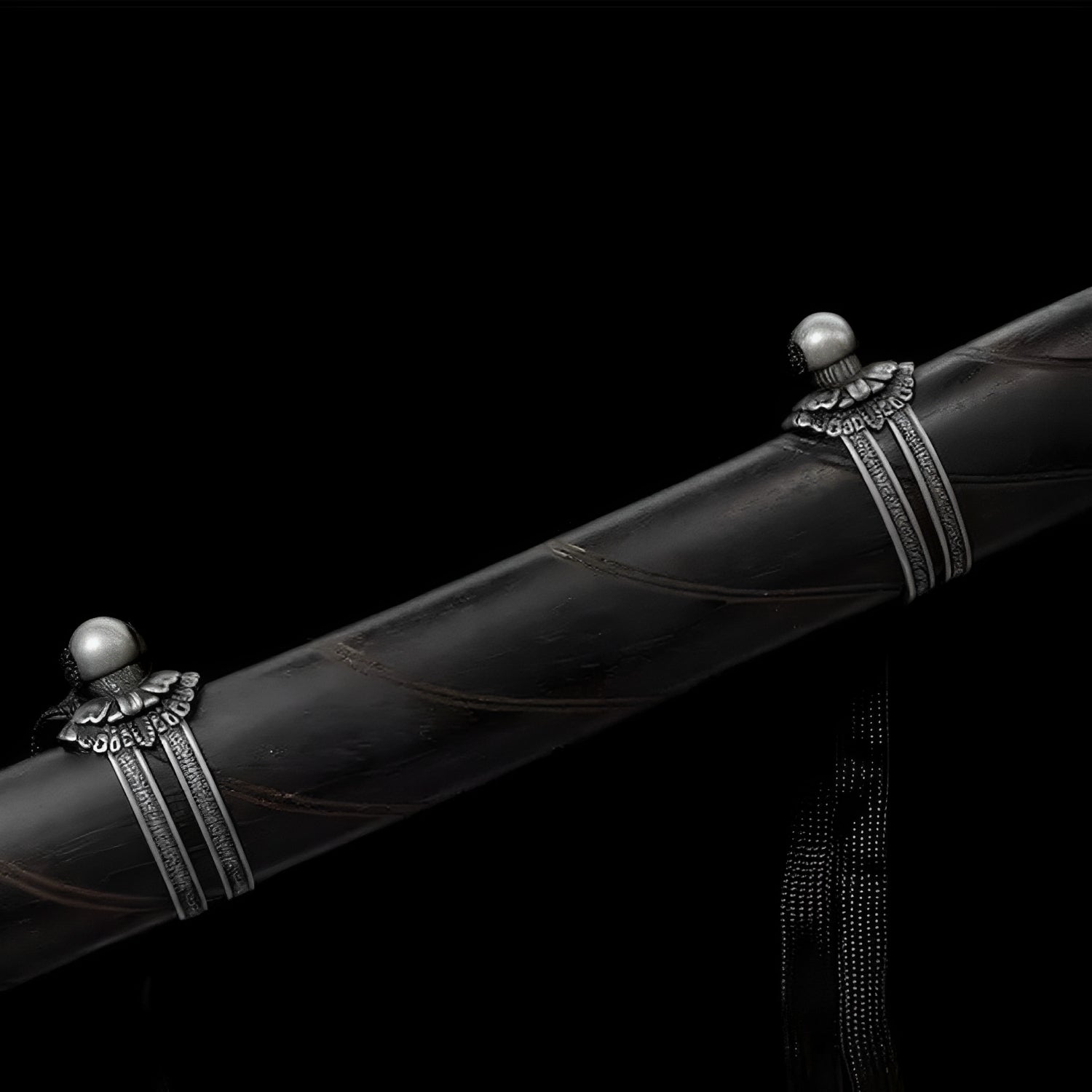 Sekiro Todesklinge Katana - 黒髪刀 — Tsuba Nahaufnahme und Ito-Wicklung