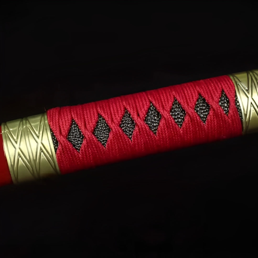Zoro Katana auf Display-Ständer mit polierter 1060-Klinge und schwarz-und-goldener Palette