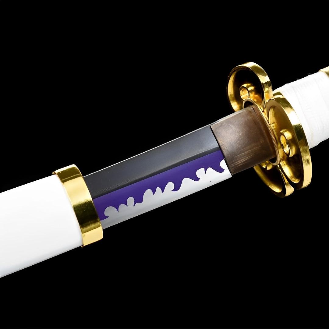 Ame no Habakiri Katana Nahaufnahme der polierten 1060-Klinge mit sichtbarer Hamon-Härtelinie