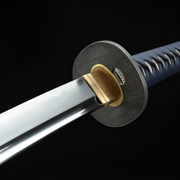 Atsu Katana (Damaststahl & echter Hamon) - 竜巻 — Saya und Griff Detail mit Beschlägen