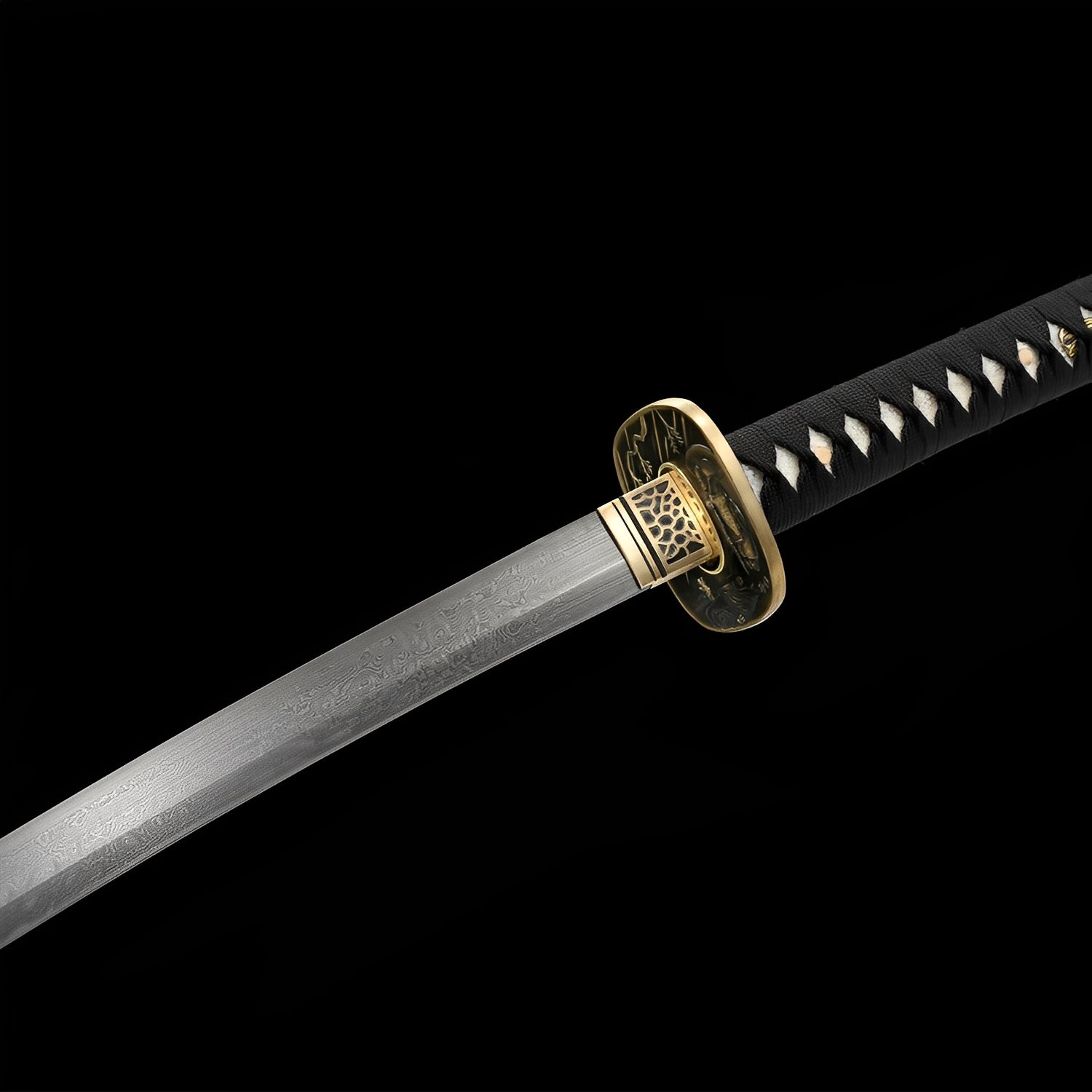 Aurora Katana – 黒暁刀 — Klingen-Detail Nahaufnahme mit sichtbarem Stahl