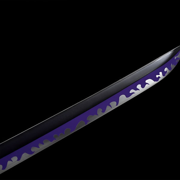 Enma Katana Zoro One Piece mit lila Saya, goldenen Beschlägen und Dreiblatt-Tsuba