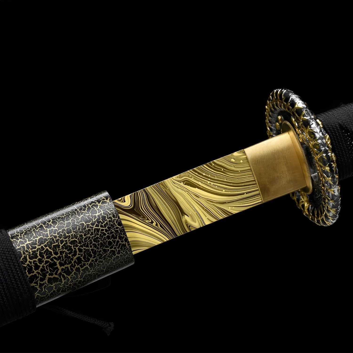 Geschmolzenes Gold Katana - 溶金刀 — Saya und Griff Detail mit Beschlägen