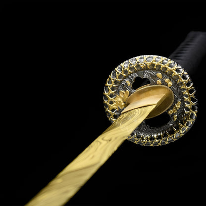 Geschmolzenes Gold Katana - 溶金刀 — Tsuba Nahaufnahme und Ito-Wicklung