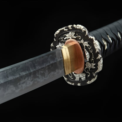 Ginkai Katana auf bronzefarbenem Ständer im Horn-Stil mit Muschel-Saya und Abalone-Einlage