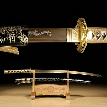 Gold Katana-Schwert - 皇帝刀 — Komplett-Ansicht mit Saya und Display-Ständer