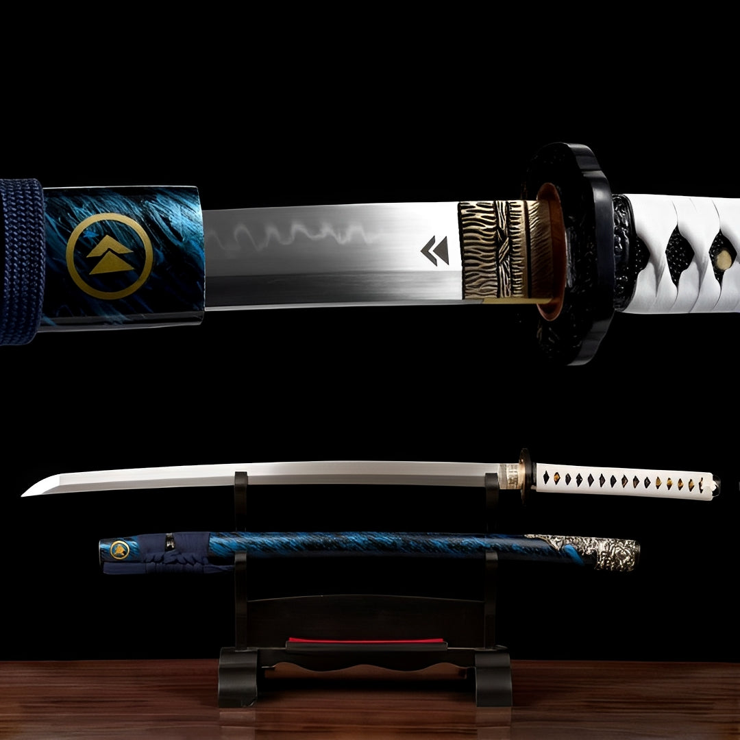 Jin Sakai Katana - サカイ — Komplett-Ansicht mit Saya und Display-Ständer