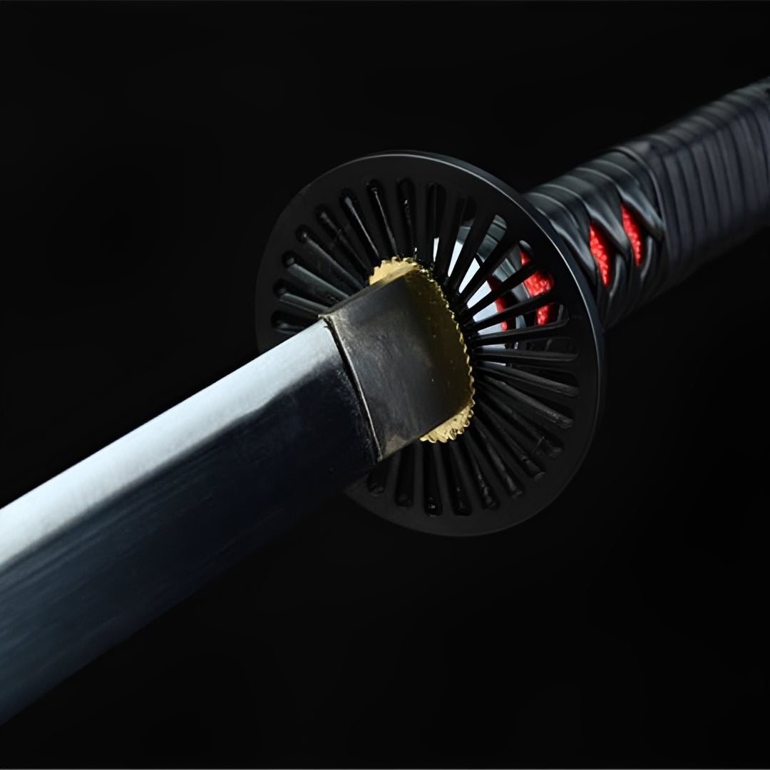 Nichirin Katana (Demon Slayer) - ニチリン — Klingen-Detail Nahaufnahme mit sichtbarem Stahl