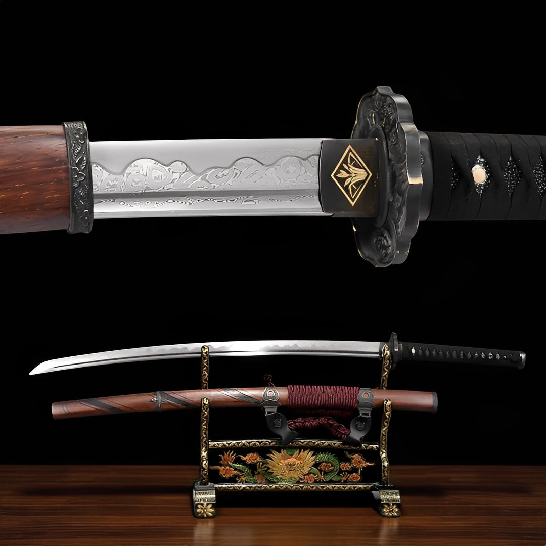 Ronin Holz Katana - 浪人木刀 — Komplett-Ansicht mit Saya und Display-Ständer
