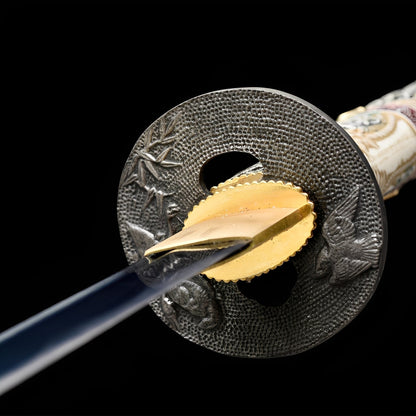 Tentai Drache Katana - 天竜刀 — Klingen-Detail Nahaufnahme mit sichtbarem Stahl