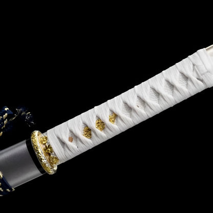 Tsukihana Wakizashi T10-Stahl mit weißer Saya und goldenen Chrysanthemen am Kupfer-Tsuba