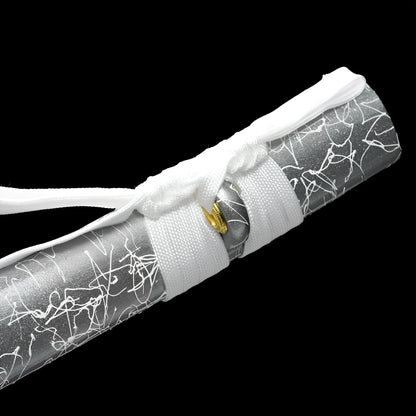 Weißes Katana-Schwert - 白い剣 — Klingen-Detail Nahaufnahme mit sichtbarem Stahl
